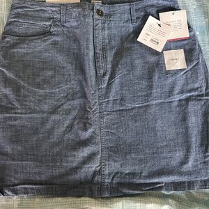 Croft & Borrow SKORT, size 12, NWT, blue indigo, non-smoking home